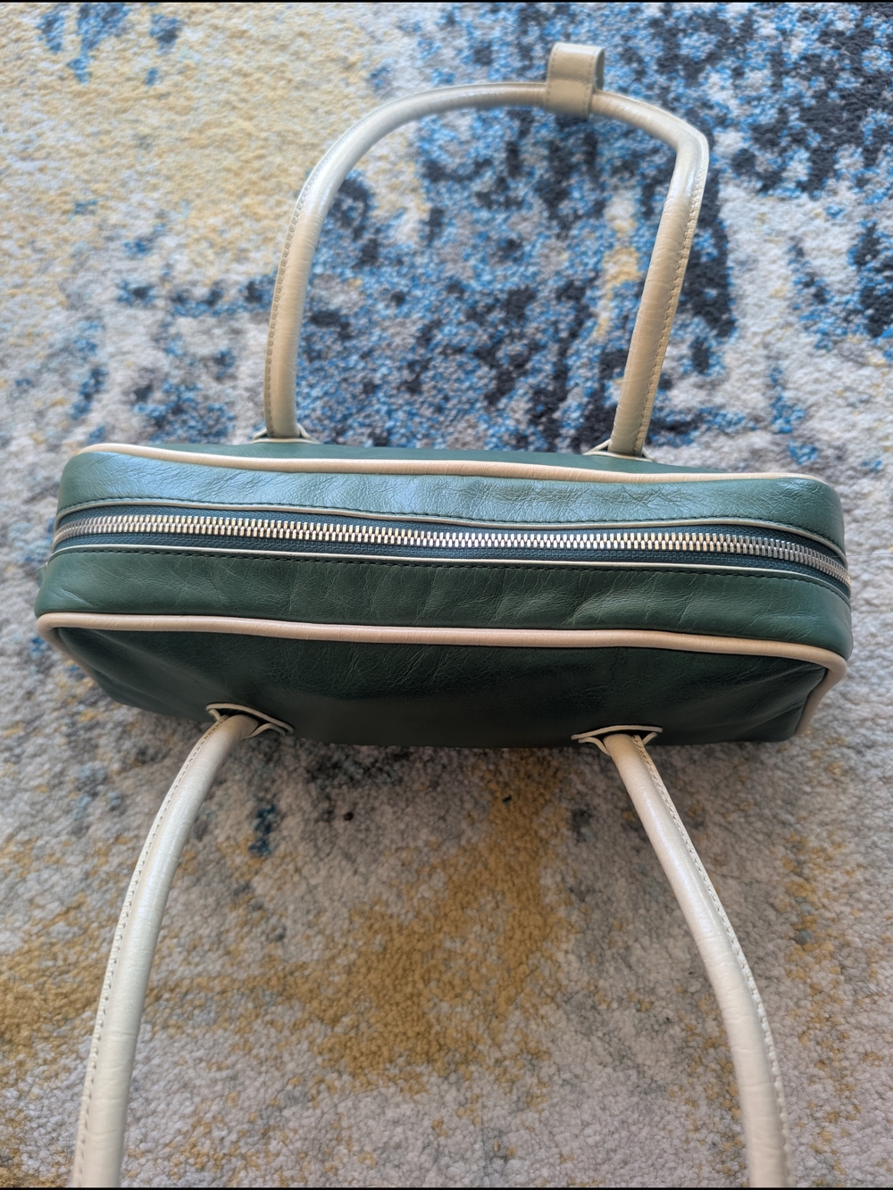 Marge Sherwood Green Leather Shoulder Soft Boston Bag with Cream Handles - Picture 4 of 8